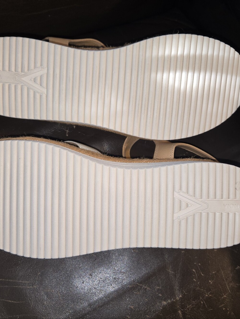 Vionic Mar Sandal 11 wide Camel And Gold